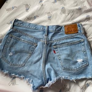 Levi’s 501 mid-rise denim short - lexor lifts